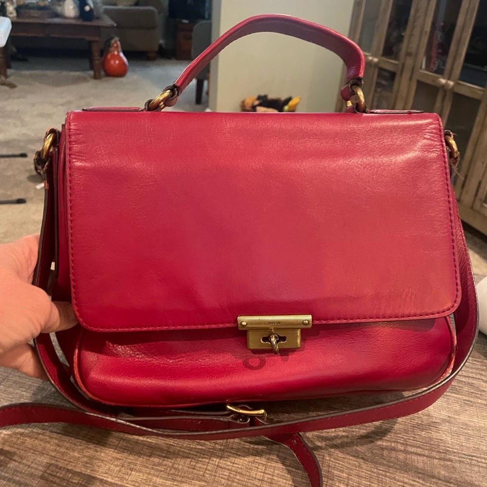 Vintage Fossil Burgundy Flap twist lock messenger bag